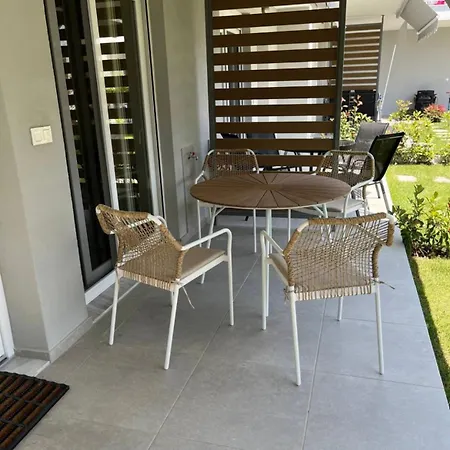 Palm Residential Apartment Orfanion