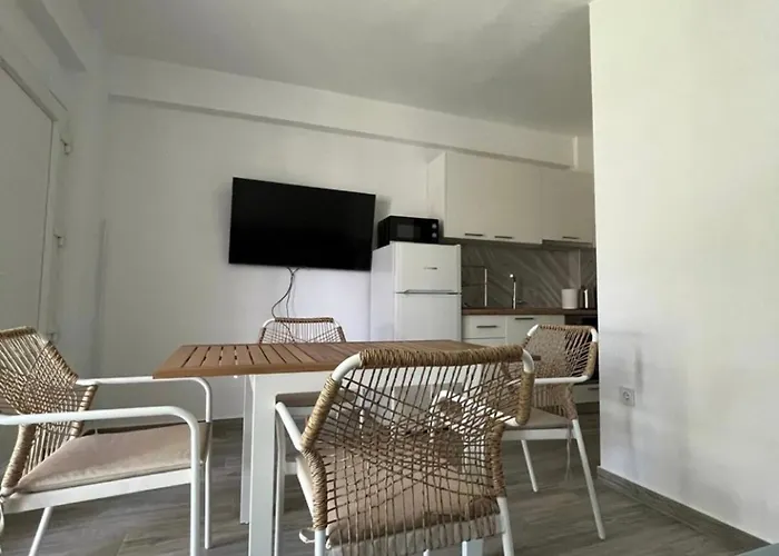 Palm Residential Orfanion